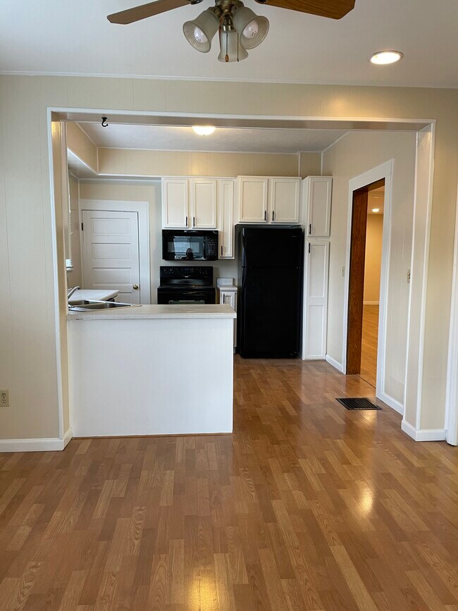 Foto del edificio - 4126 S Calhoun St