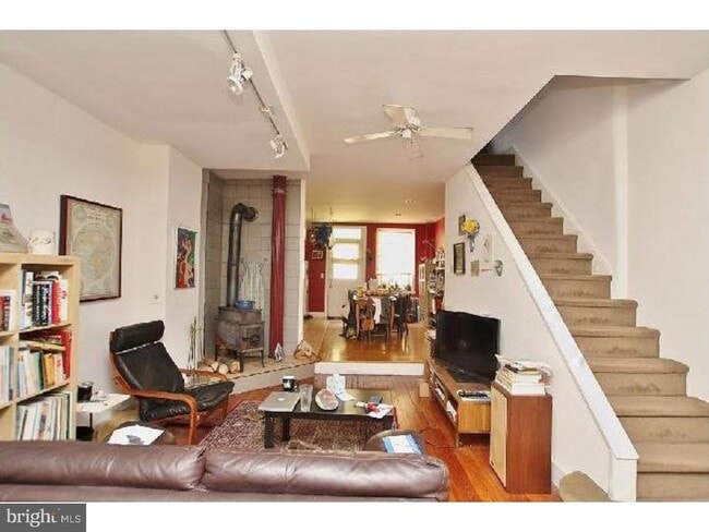 Building Photo - 918 Passyunk Ave