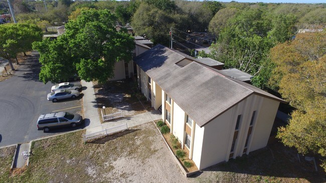 Building Photo - Harbor Bluffs