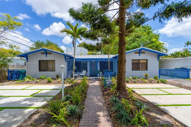 Building Photo - 3225 SW 58th Ave