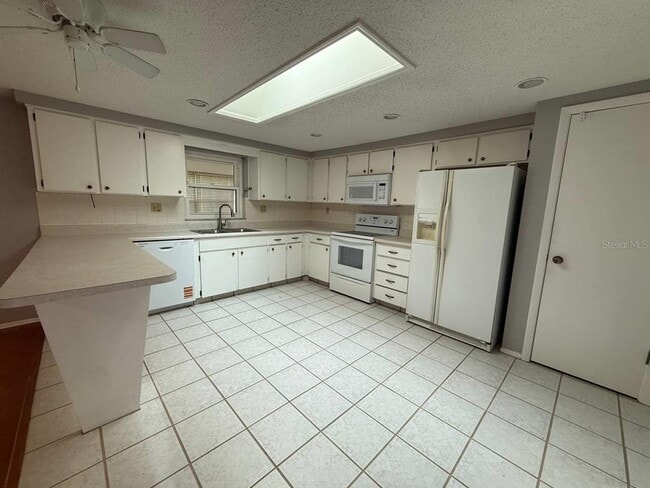 Building Photo - 6124 18th St