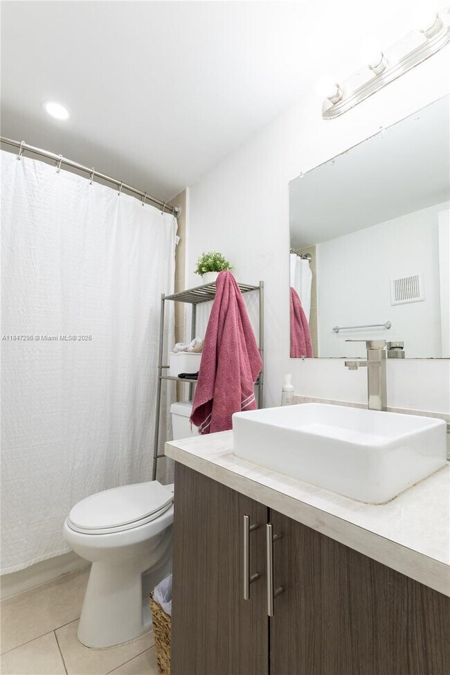 Foto del edificio - 8500 SW 133rd Avenue Rd