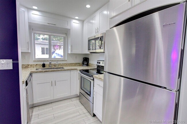 Building Photo - 55 NE 59th St