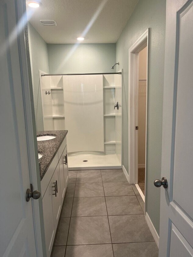 Primary Photo - 3 bed 2 bath Townhome in Port Orange