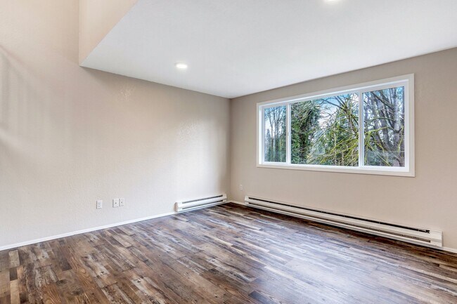 Foto del edificio - Spacious Townhome Duplex with Large fenced...