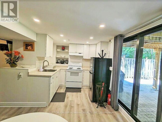 Photo du bâtiment - 498 Hidden Trail