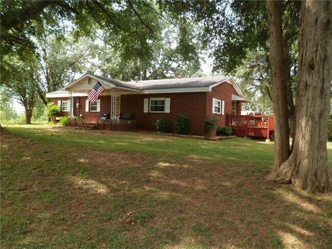 Building Photo - 655 James Carver Rd