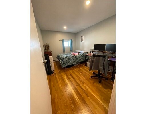 Foto del edificio - 240 Heath St