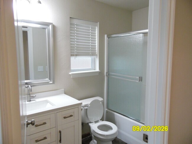 Foto del edificio - 2340 W McAndrews Rd