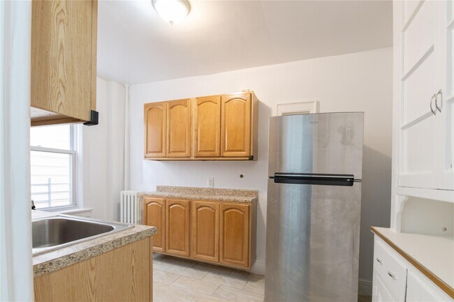 Foto del edificio - 2436 Dorsey St