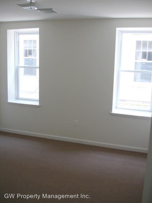 Building Photo - 1311 S 52nd St