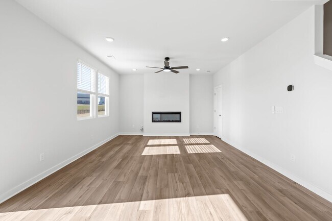 Foto del edificio - New Contruction 4BR/2.5BA Single Family Home in Blue Sky Meadows