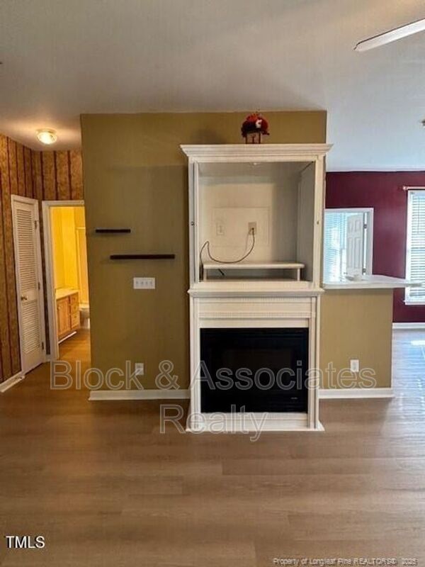 Foto del edificio - 1321 Kudrow Ln