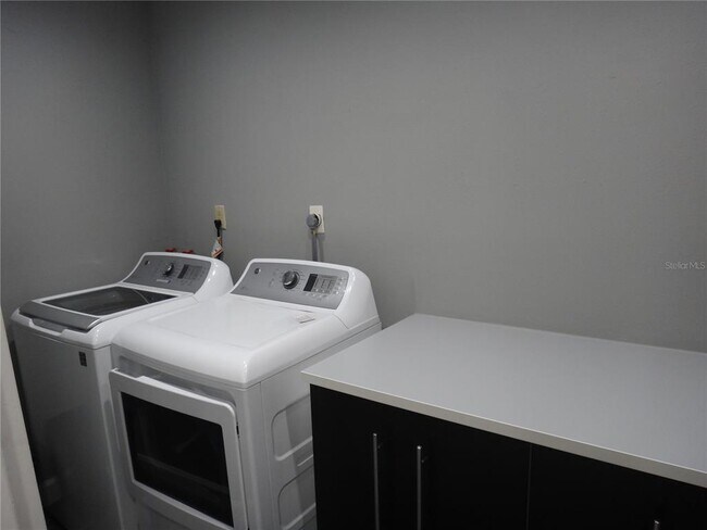 Foto del edificio - 2746 Orchid Oaks Dr