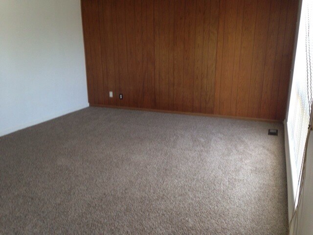 Foto del edificio - Great Brick Rambler for Rent in Washington Terrace