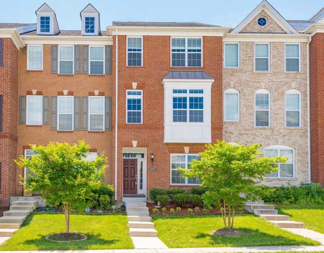 Photo - 43217 Whelplehill Terrace (Ashburn, VA)
