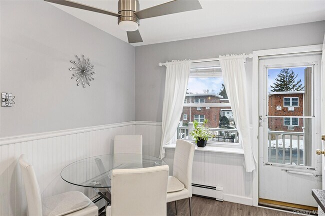 Building Photo - 219 Farber Dr