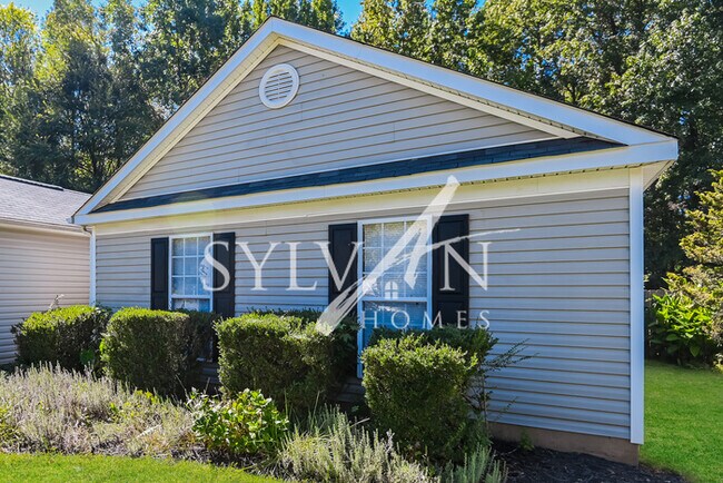 Building Photo - Adorable 3BR, 2BA with garage