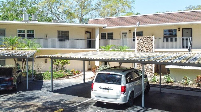 Foto del edificio - 820 Patricia Ave