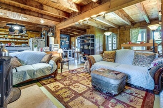 257 Murtagh Hill Rd