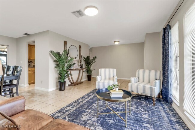 Foto del edificio - 4800 SW 12th Pl