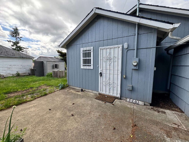 **One Window AC included** Studio Cottage ... - **One Window AC included**
Studio Cottage ... Apartment