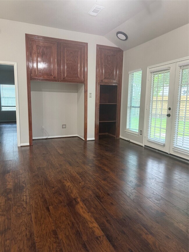 Foto del edificio - 18407 Maple Mill Dr