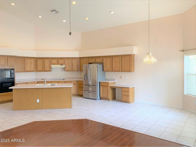 Foto del edificio - 6281 W Corona Dr