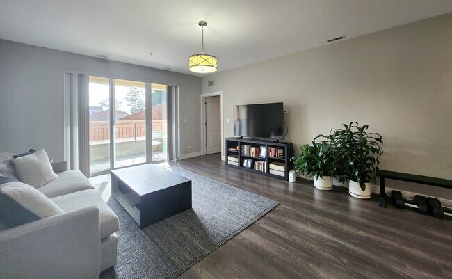 Foto del edificio - 1202 Waukegan Rd