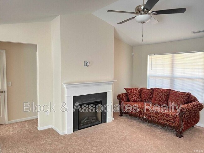 Building Photo - 8928 Turner Dr