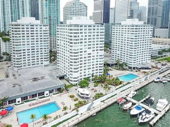 Photo - 825 Brickell Bay Dr Apartment