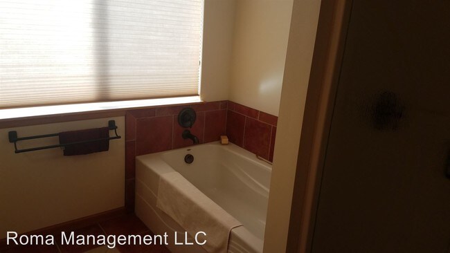 Foto del edificio - 2 br, 1.5 bath House - 2508 Mill Ave