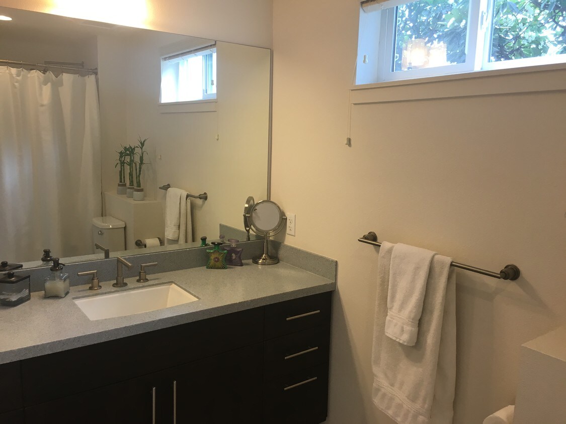 Foto principal - 501 Kailua Rd