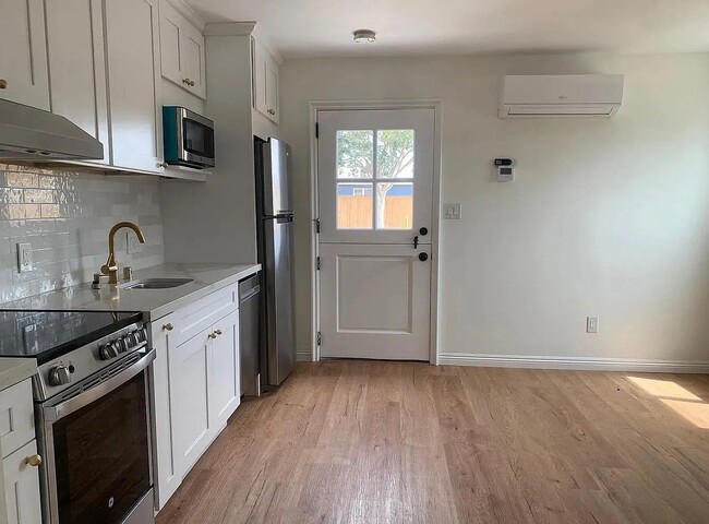 Foto del edificio - 3509 Walnut Ave