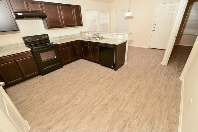 Building Photo - Blue Ridge Ranch - 5127 Blue Ranch. San An...