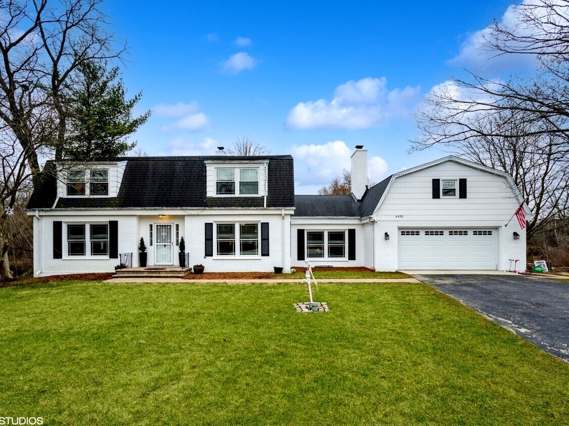 Foto principal - 6430 Thurlow St