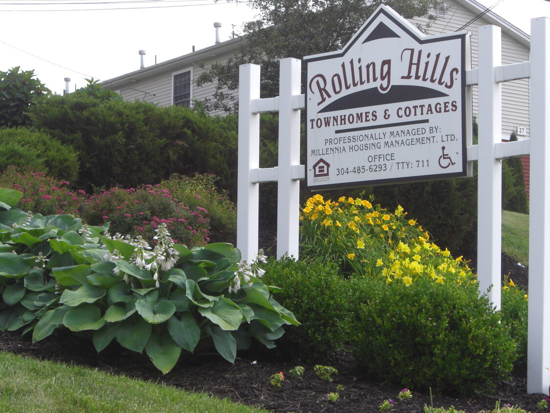 Primary Photo - Rolling Hills Townhomes and Cottages