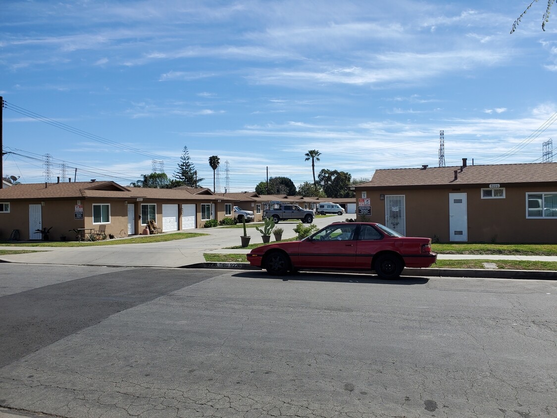 Foto del edificio - Cedar Apartments