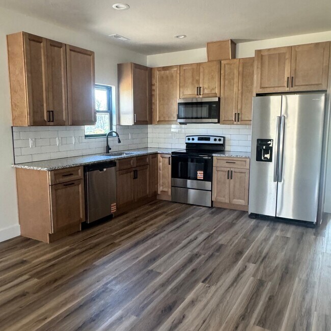 Building Photo - 238 Briar Ridge Dr