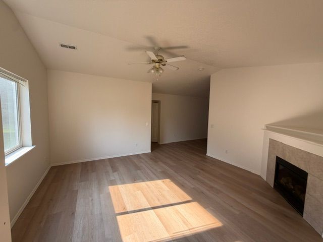 Building Photo - 108 E Jadynn Ct