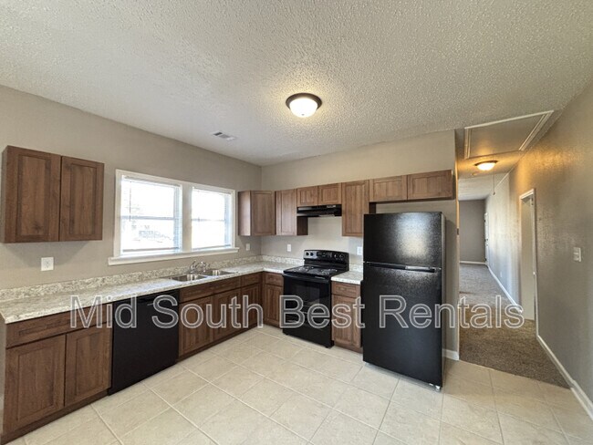 Foto del edificio - 2420 E 2nd St