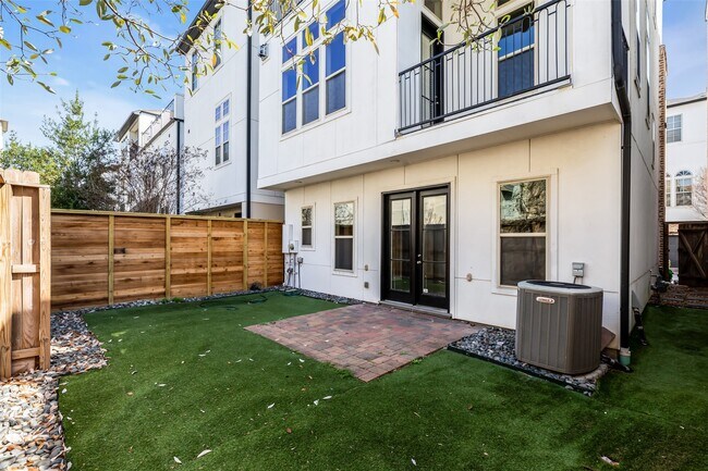 Foto del edificio - 2711 Arabelle Grove