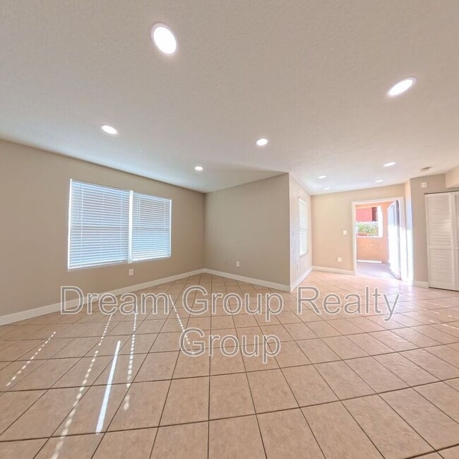 Foto del edificio - 8101 W Flamingo Rd