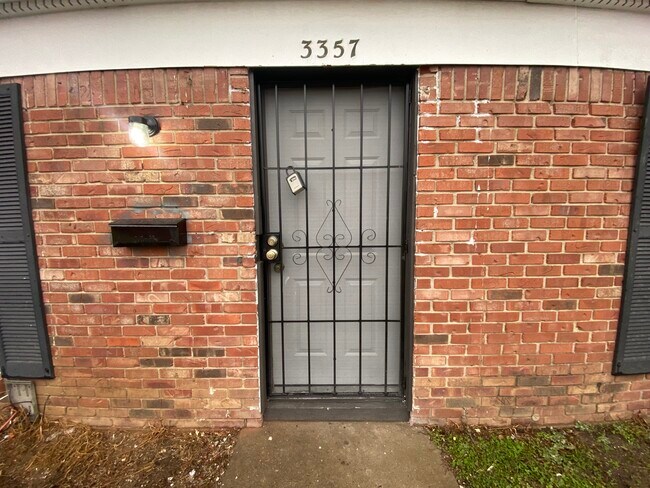 Foto del edificio - 3357 Ashley Ln
