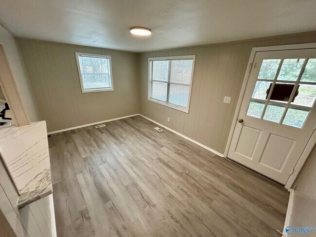 Foto del edificio - 18014 E Limestone Rd