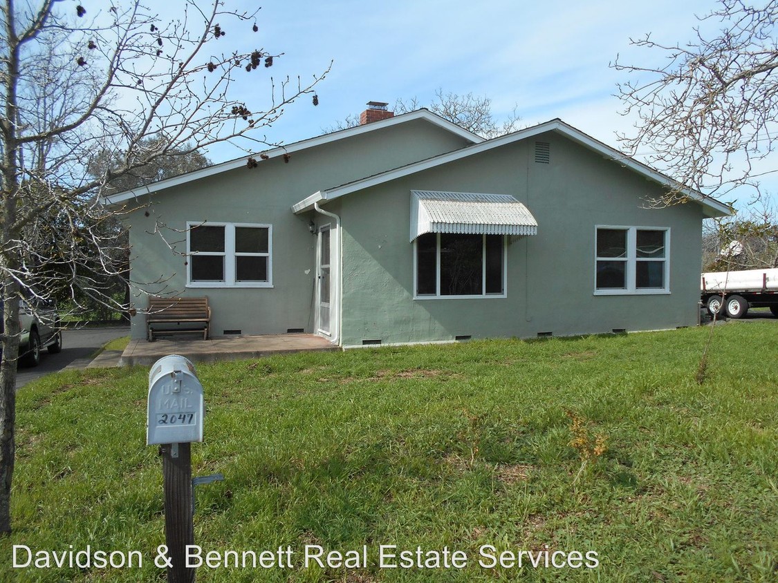 Primary Photo - 2047 Kirkland Rd