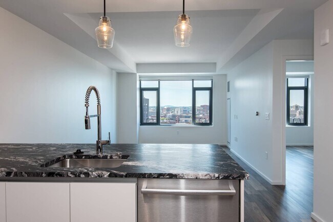 Building Photo - 15 Dwight St