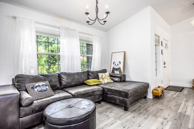 Foto del edificio - 4726 NW 27 Pl