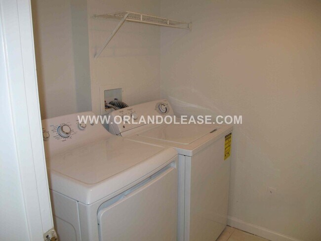 Foto del edificio - Beautiful 3bd/2ba Condo In Waterford Lakes