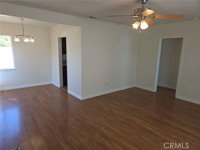 Foto del edificio - 8232 Malven Ave